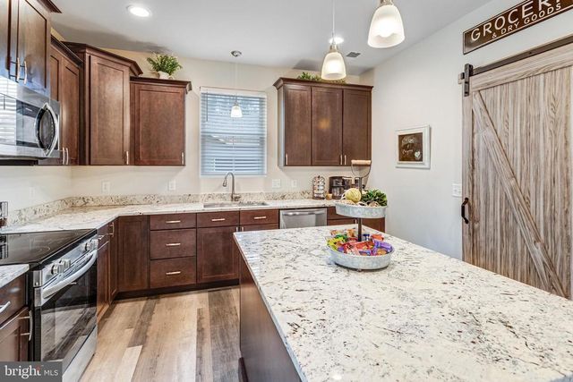 2075 COUNTRY RD, Beaverdam, VA 23015