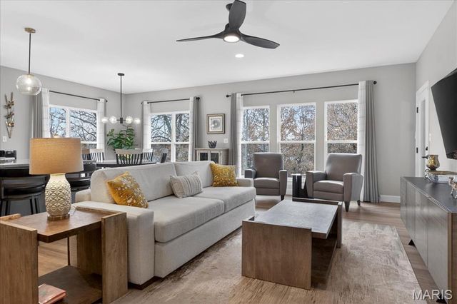 5 Challenger Court, O'fallon, MO 63366