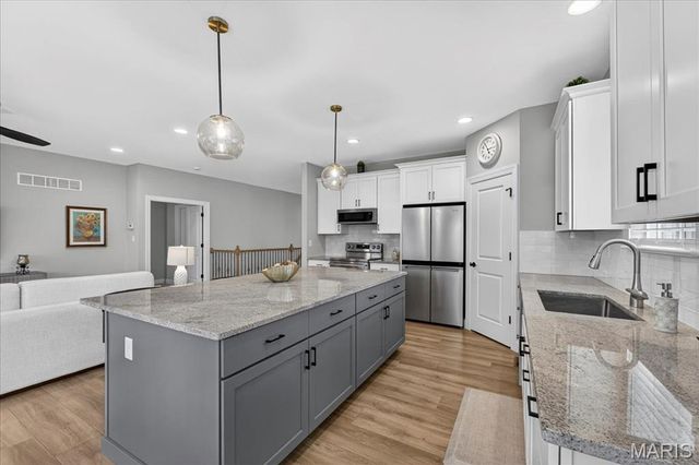 5 Challenger Court, O'fallon, MO 63366