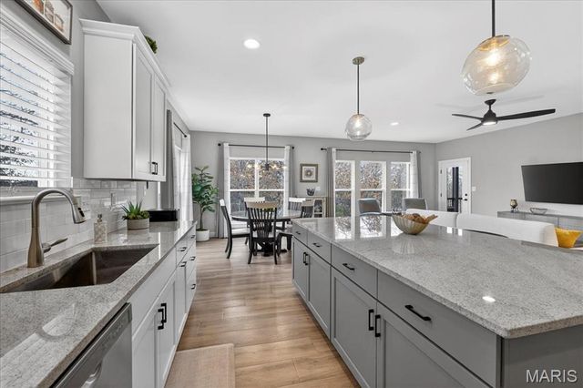 5 Challenger Court, O'fallon, MO 63366