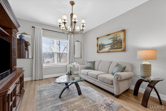 5 Challenger Court, O'fallon, MO 63366