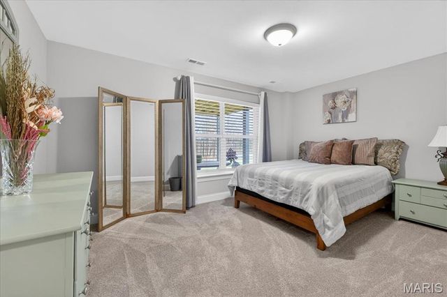 5 Challenger Court, O'fallon, MO 63366