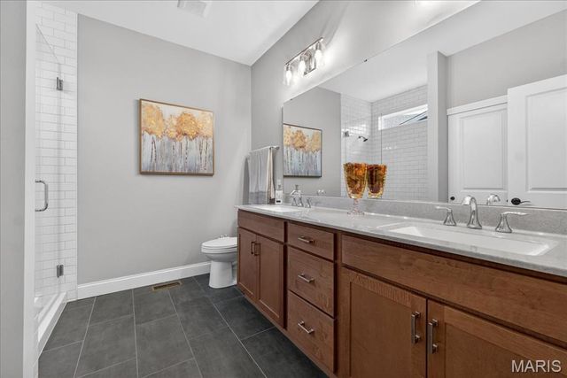 5 Challenger Court, O'fallon, MO 63366