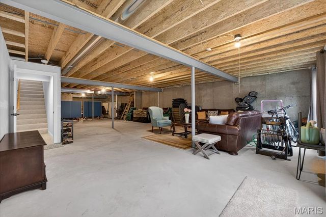 5 Challenger Court, O'fallon, MO 63366