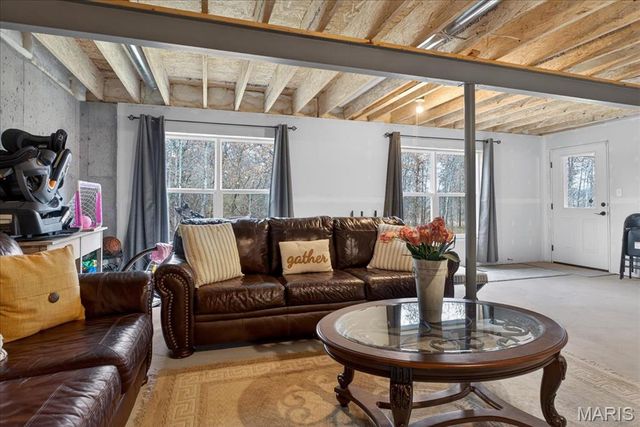 5 Challenger Court, O'fallon, MO 63366