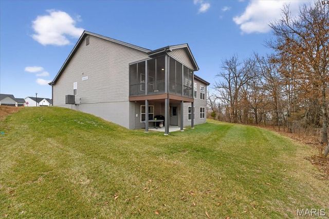 5 Challenger Court, O'fallon, MO 63366