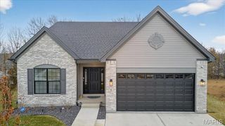 5 Challenger Court, O'fallon, MO 63366
