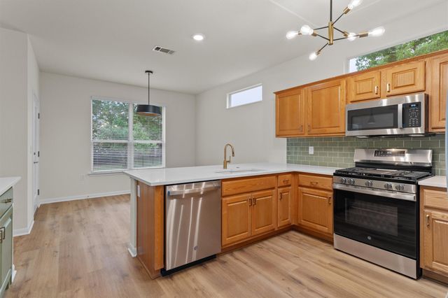 109 Anemone CIR, Georgetown, TX 78633