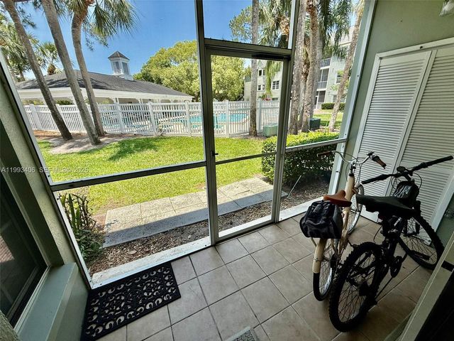 300 Promenade Drive 105, Dunedin, FL 34698