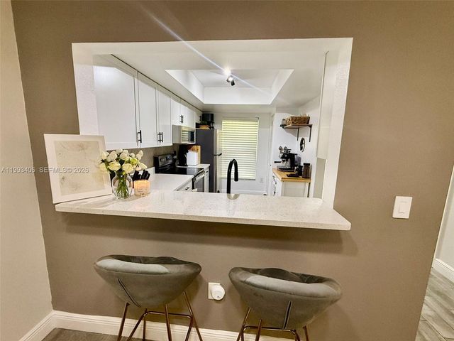 300 Promenade Drive 105, Dunedin, FL 34698