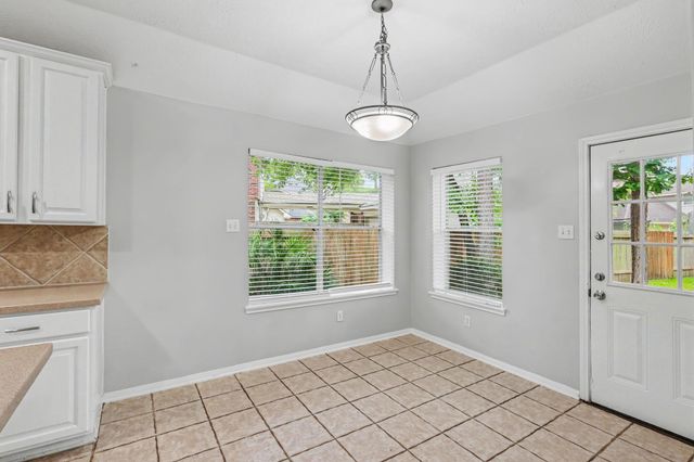 83 E Whistlers Bend Circle, Conroe, TX 77384