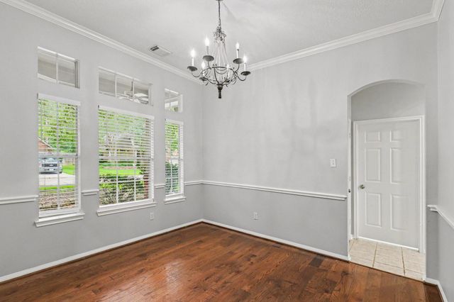 83 E Whistlers Bend Circle, Conroe, TX 77384