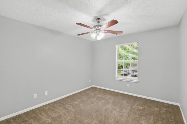 83 E Whistlers Bend Circle, Conroe, TX 77384