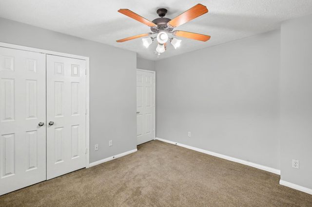 83 E Whistlers Bend Circle, Conroe, TX 77384