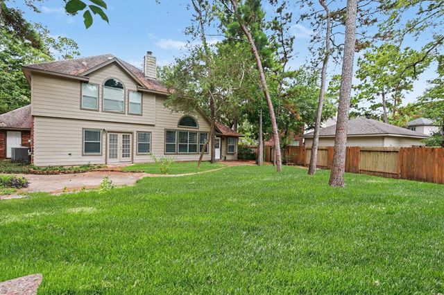 83 E Whistlers Bend Circle, Conroe, TX 77384