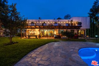 3092 Laurel Canyon Boulevard, Studio City, CA 91604
