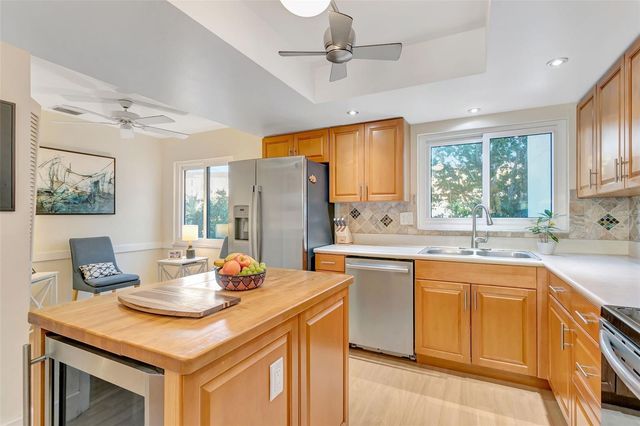 9000 MIDNIGHT PASS ROAD 5, Sarasota, FL 34242