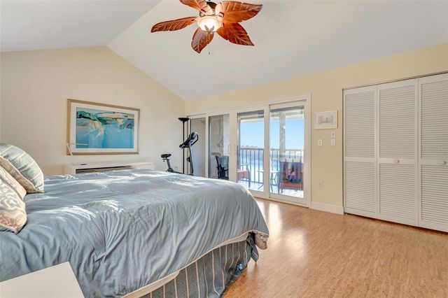 9000 MIDNIGHT PASS ROAD 5, Sarasota, FL 34242