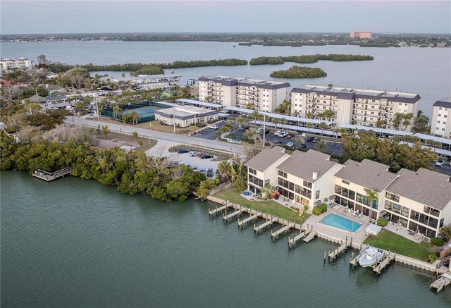 9000 MIDNIGHT PASS ROAD 5, Sarasota, FL 34242