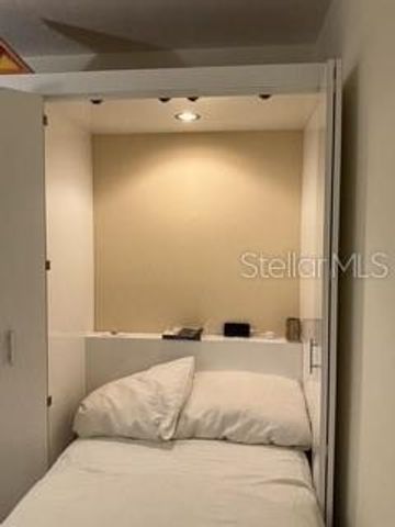 9000 MIDNIGHT PASS ROAD 5, Sarasota, FL 34242