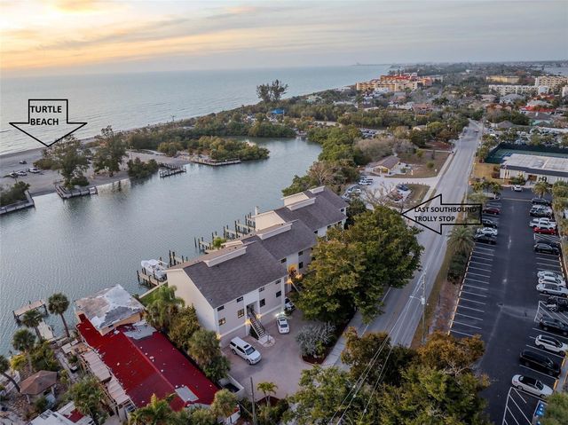 9000 MIDNIGHT PASS ROAD 5, Sarasota, FL 34242