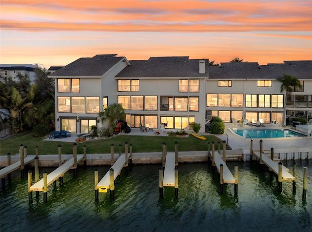 9000 MIDNIGHT PASS ROAD 5, Sarasota, FL 34242