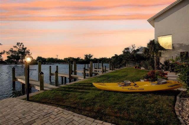 9000 MIDNIGHT PASS ROAD 5, Sarasota, FL 34242