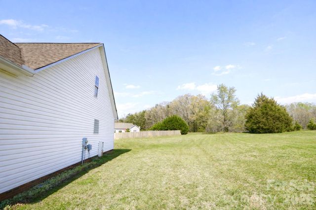 1045 Saxton Circle, Salisbury, NC 28147