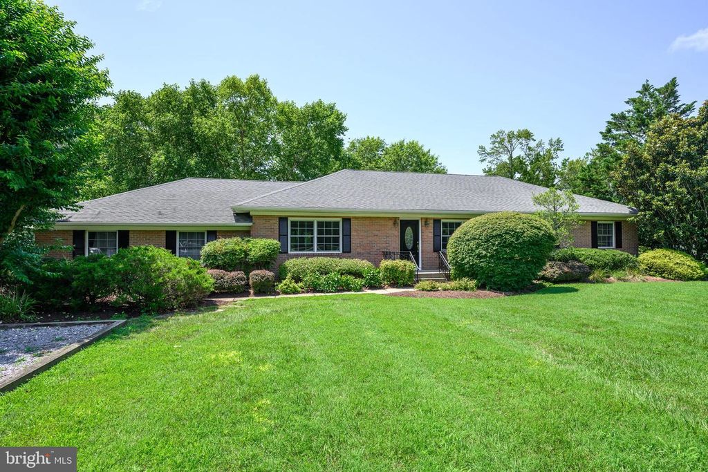 6524 OXFORD RD, Easton, MD 21601