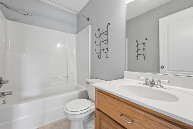 1028 Mikey Ct, Culleoka, TN 38451