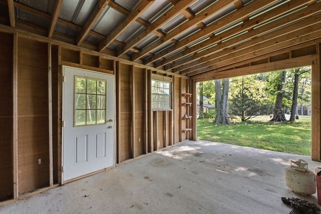 1028 Mikey Ct, Culleoka, TN 38451