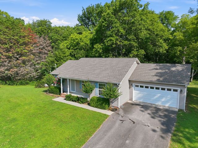 1028 Mikey Ct, Culleoka, TN 38451