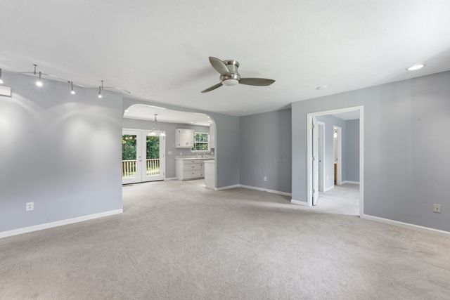 1028 Mikey Ct, Culleoka, TN 38451