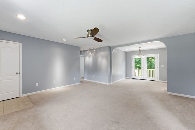 1028 Mikey Ct, Culleoka, TN 38451