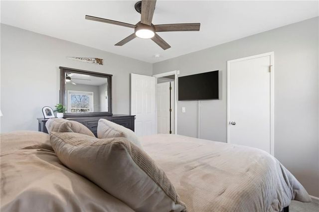 6204 E 140TH Terrace, Grandview, MO 64030