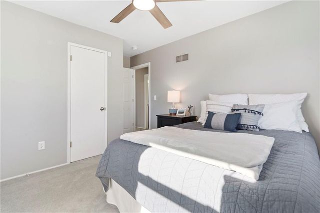 6204 E 140TH Terrace, Grandview, MO 64030