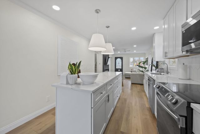 111 Rosslyn Avenue, Columbus, OH 43214