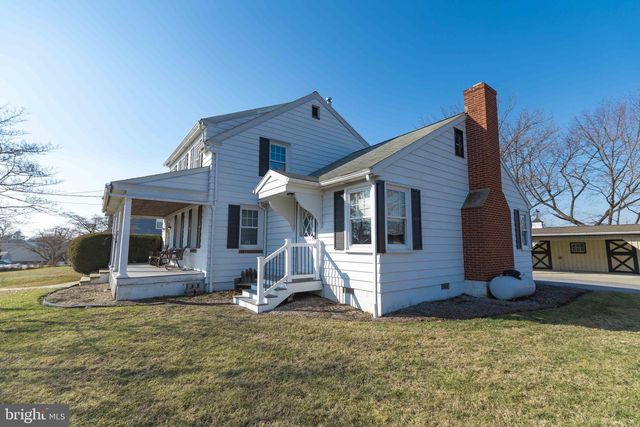 31 HERSHEY AVE, Paradise, PA 17562
