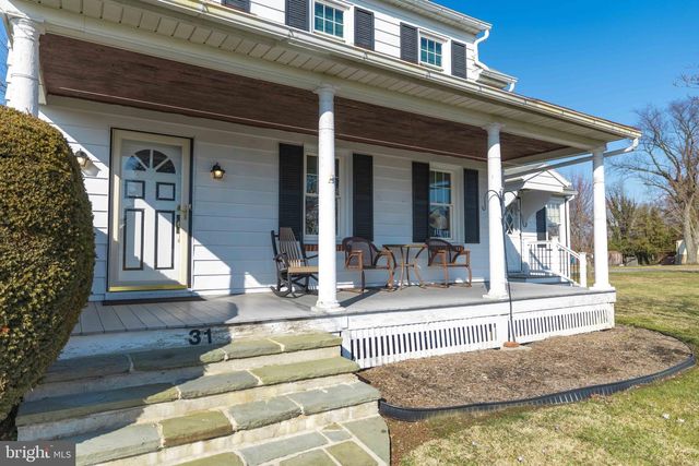 31 HERSHEY AVE, Paradise, PA 17562