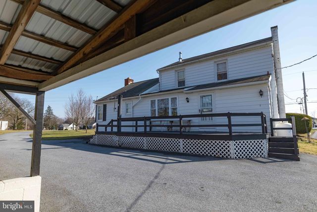 31 HERSHEY AVE, Paradise, PA 17562