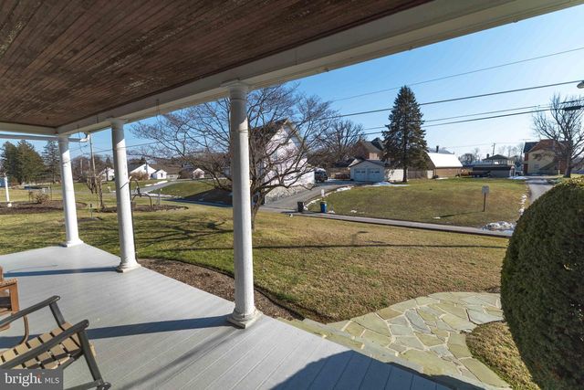 31 HERSHEY AVE, Paradise, PA 17562
