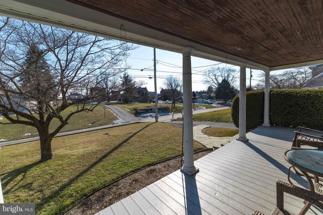 31 HERSHEY AVE, Paradise, PA 17562