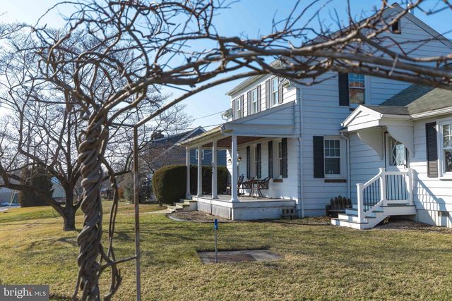 31 HERSHEY AVE, Paradise, PA 17562