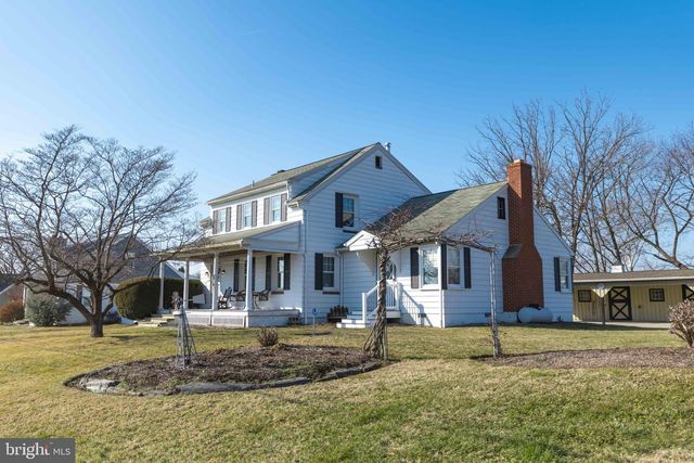 31 HERSHEY AVE, Paradise, PA 17562