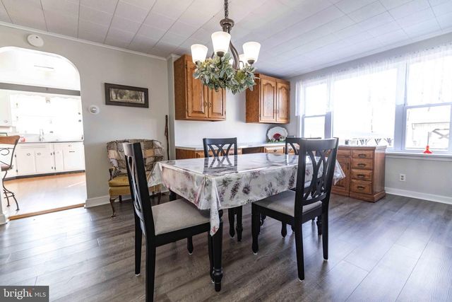 31 HERSHEY AVE, Paradise, PA 17562