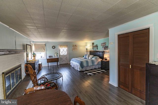 31 HERSHEY AVE, Paradise, PA 17562