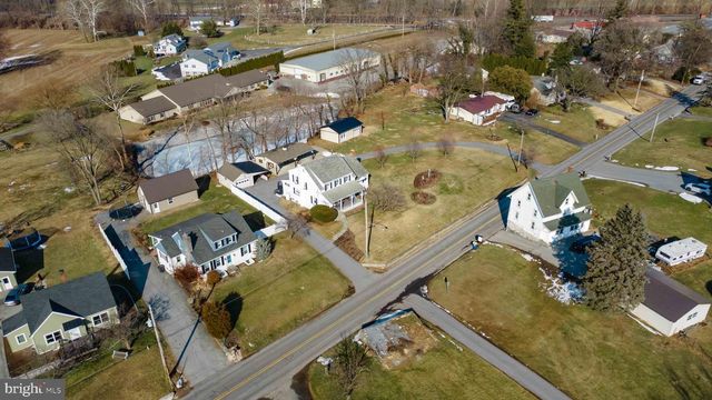 31 HERSHEY AVE, Paradise, PA 17562