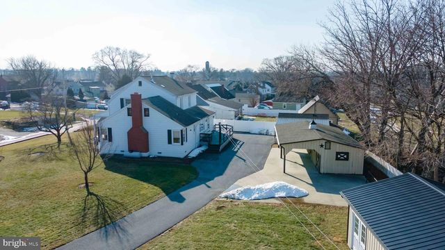 31 HERSHEY AVE, Paradise, PA 17562