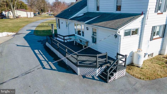 31 HERSHEY AVE, Paradise, PA 17562