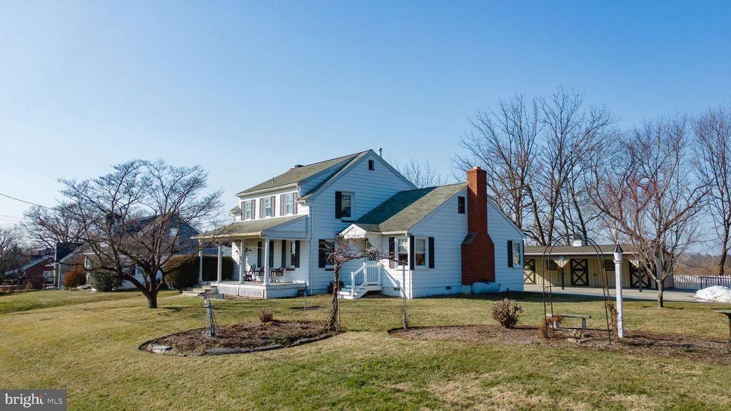 31 HERSHEY AVE, Paradise, PA 17562